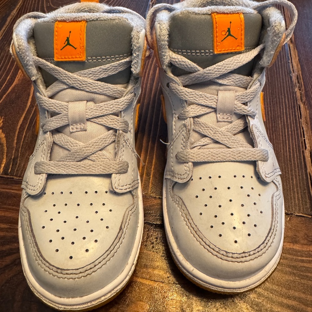Jordan 1 Mid SE toddler - Picture 6 of 7